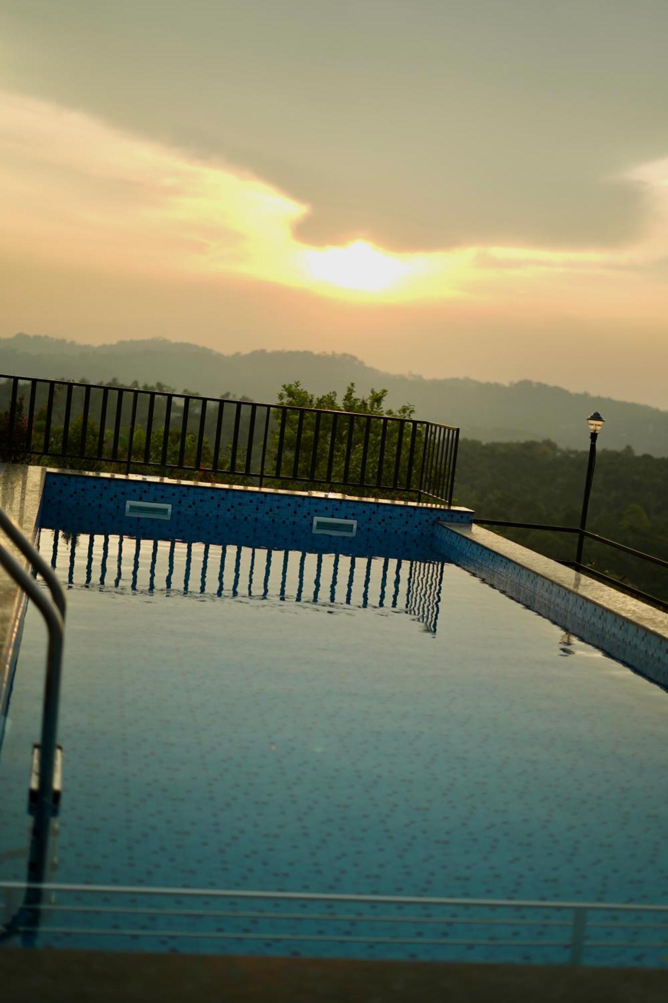 Paadi Holidays Ramakkalmedu Idukki Zewnętrze zdjęcie